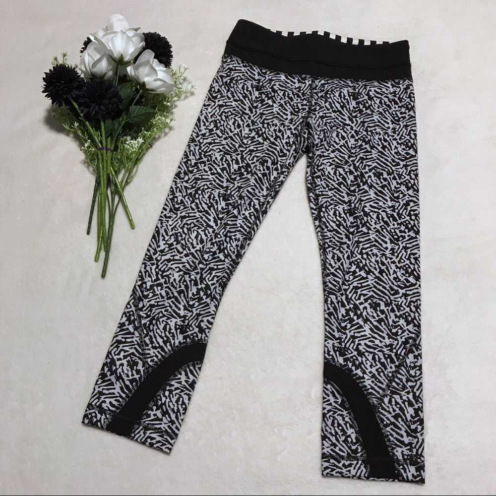 Lululemon Run Inspire Crop II Size 4